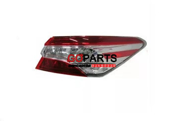 18- CAMRY Tail Light RH BLK