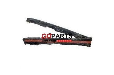 16-22 PRIUS Bumper Rubber